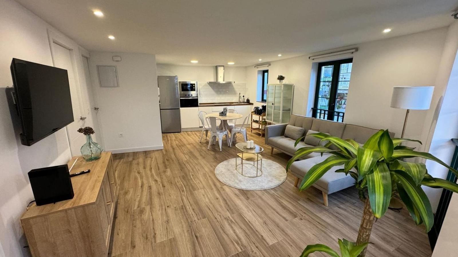 Apartamentos Urbanin II Plaza De San Pedro Cudillero Ngoại thất bức ảnh